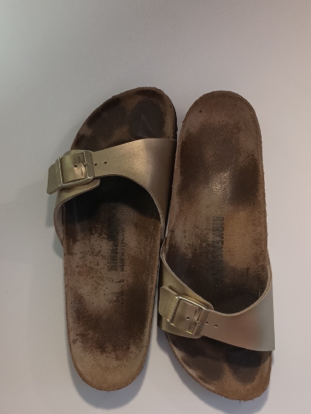 Birkenstock Metallic Gold Single-Buckle Slide Sandals - Women